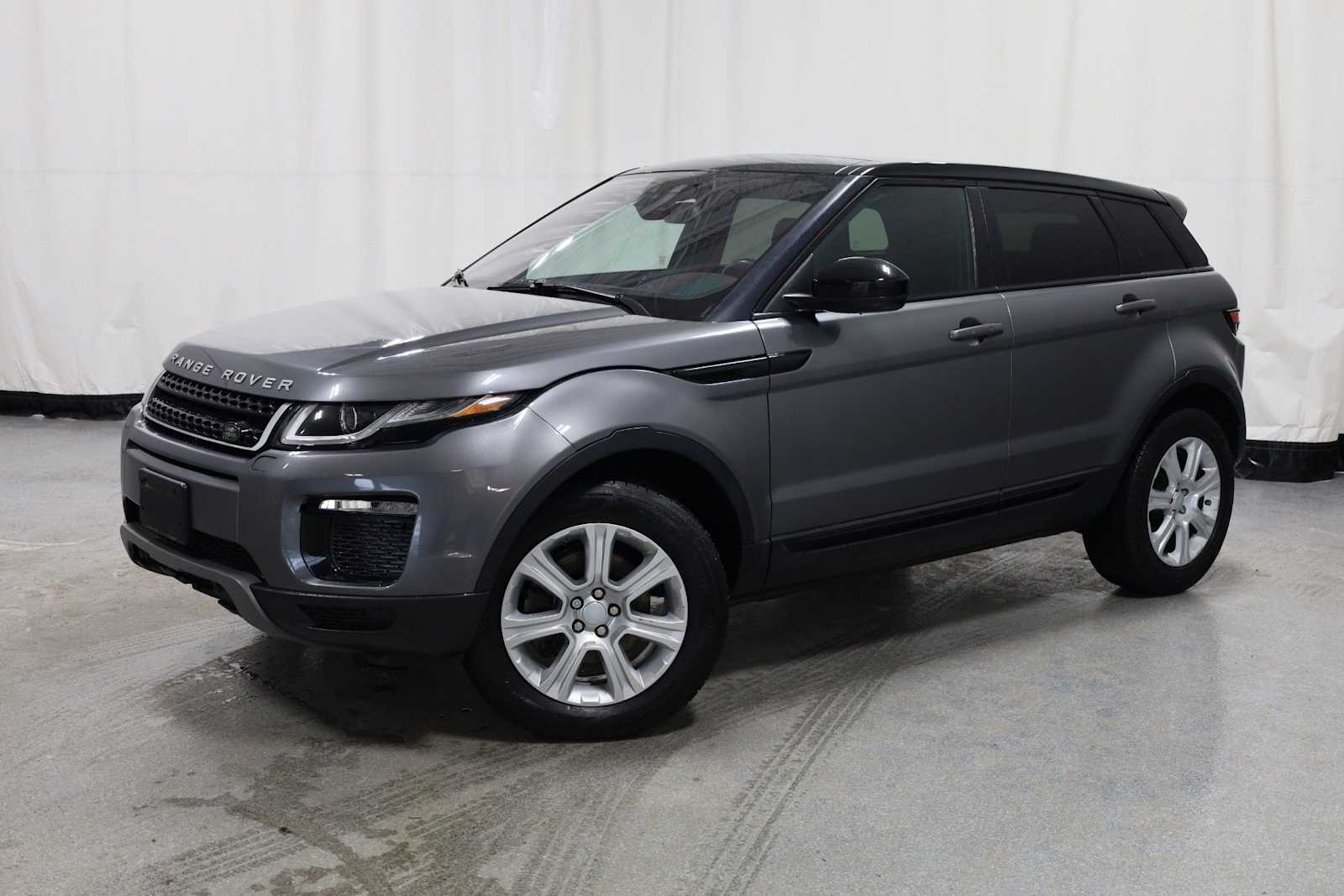 2017 Land Rover Range Rover Evoque SE -
                  Novi, MI