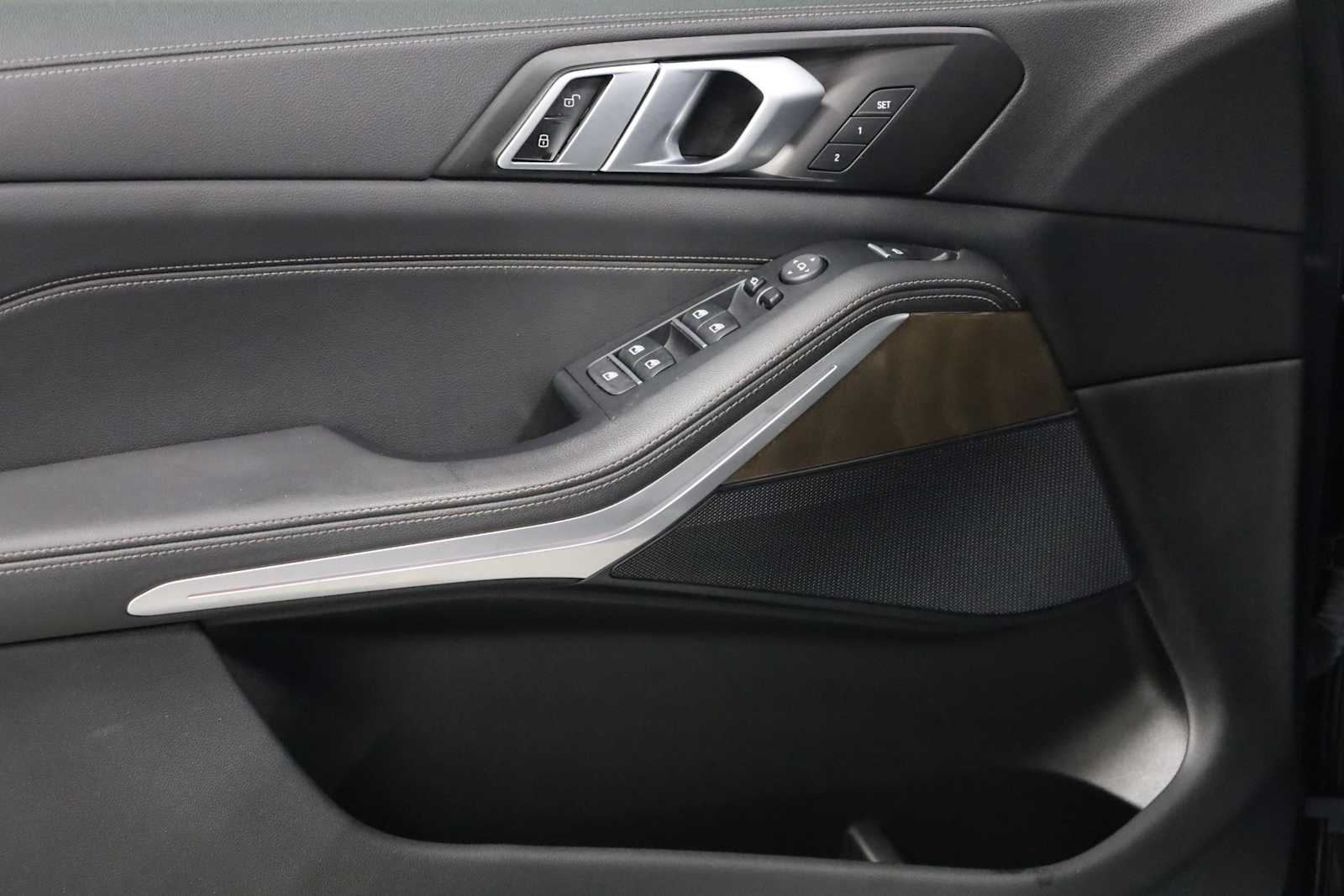 Thumbnail: 2022 BMW X5 - 16