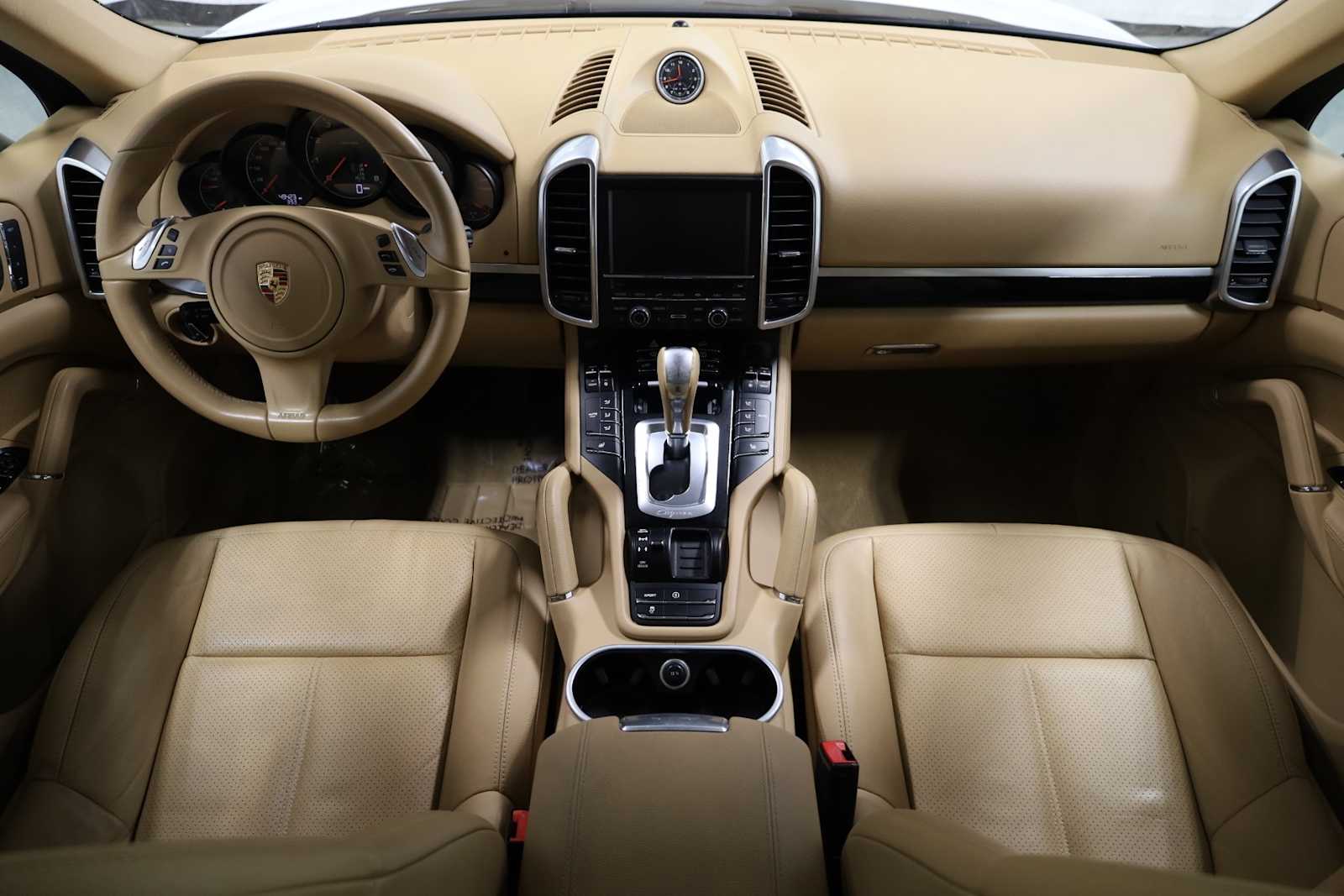 Thumbnail: 2014 Porsche Cayenne - 26