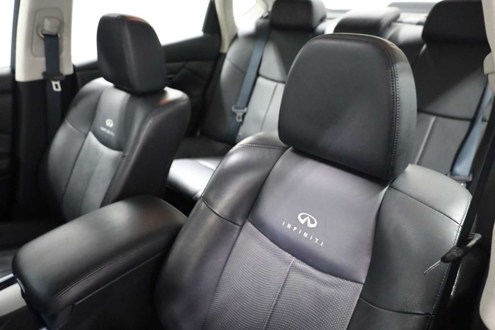 Thumbnail: 2013 INFINITI M37 - 18