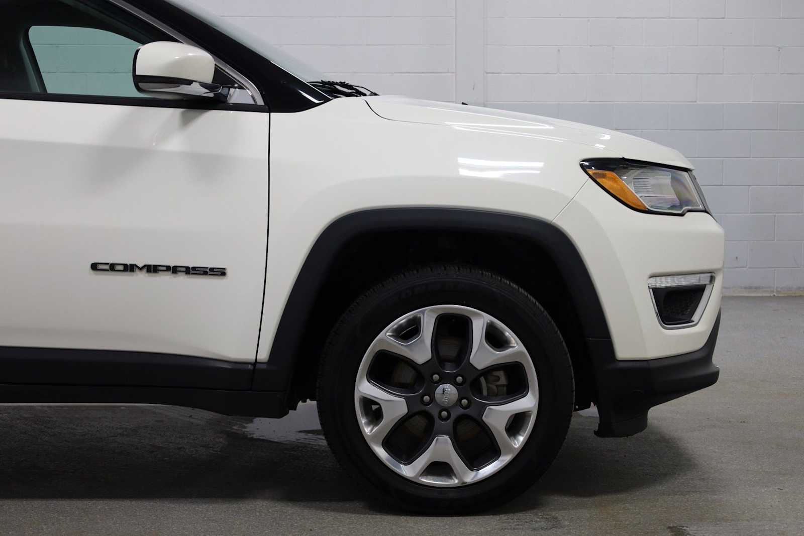 Thumbnail: 2019 Jeep Compass - 11