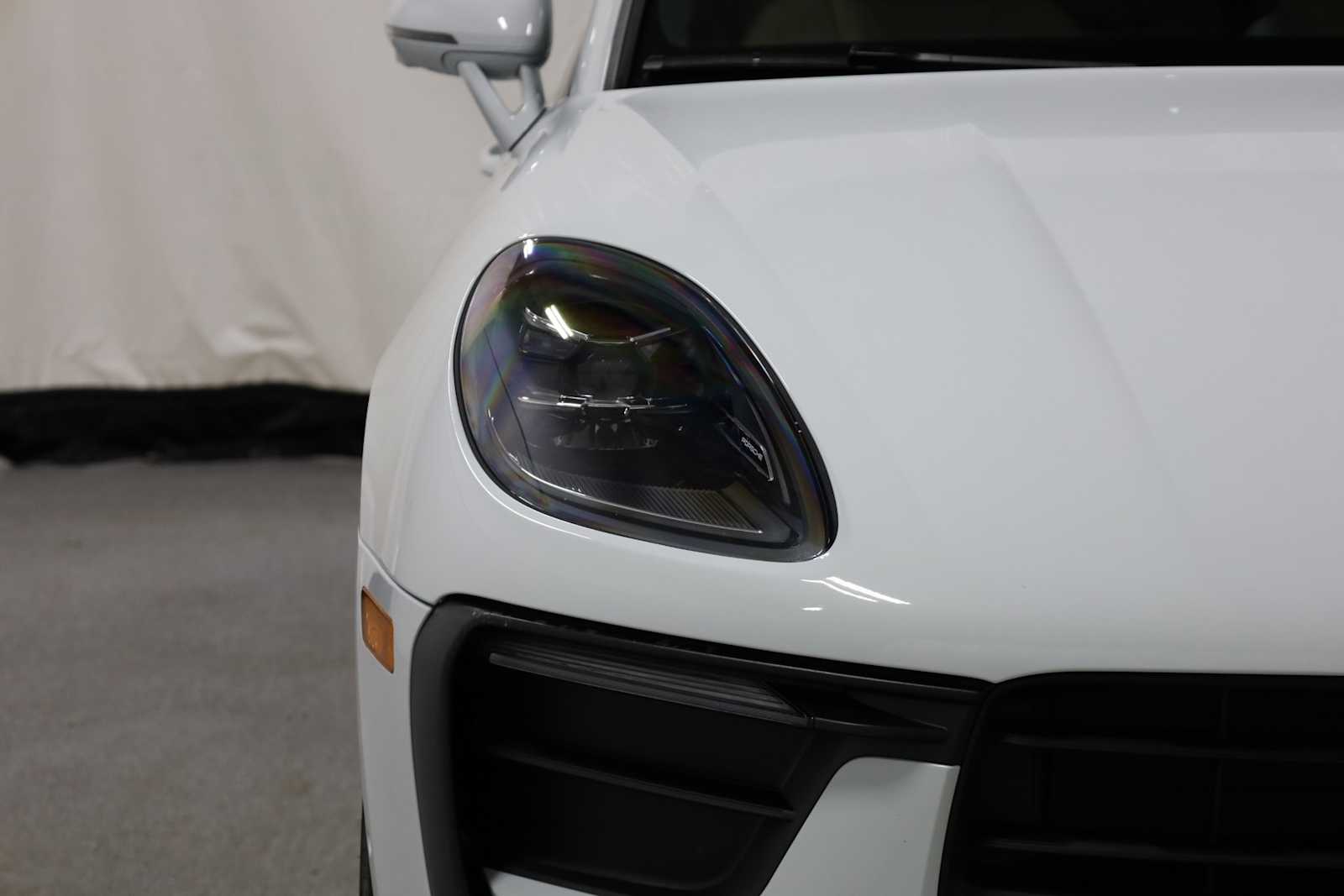 2023 Porsche Macan  15