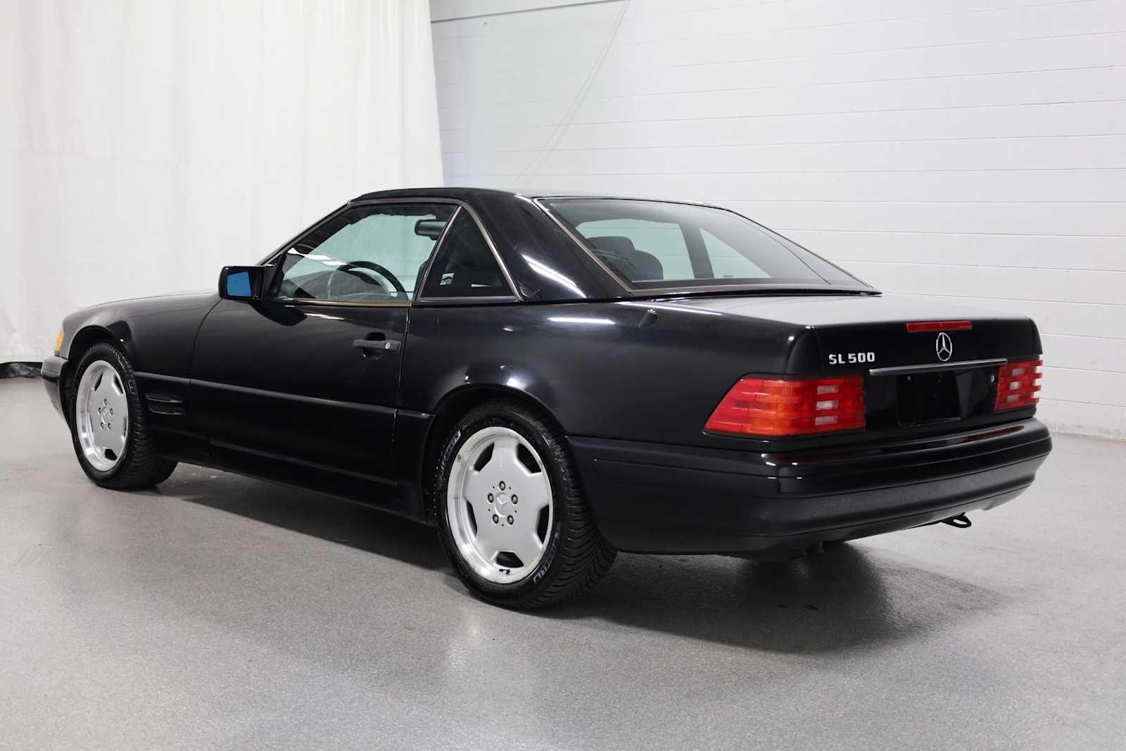 Thumbnail: 1996 Mercedes-Benz SL-Class - 3