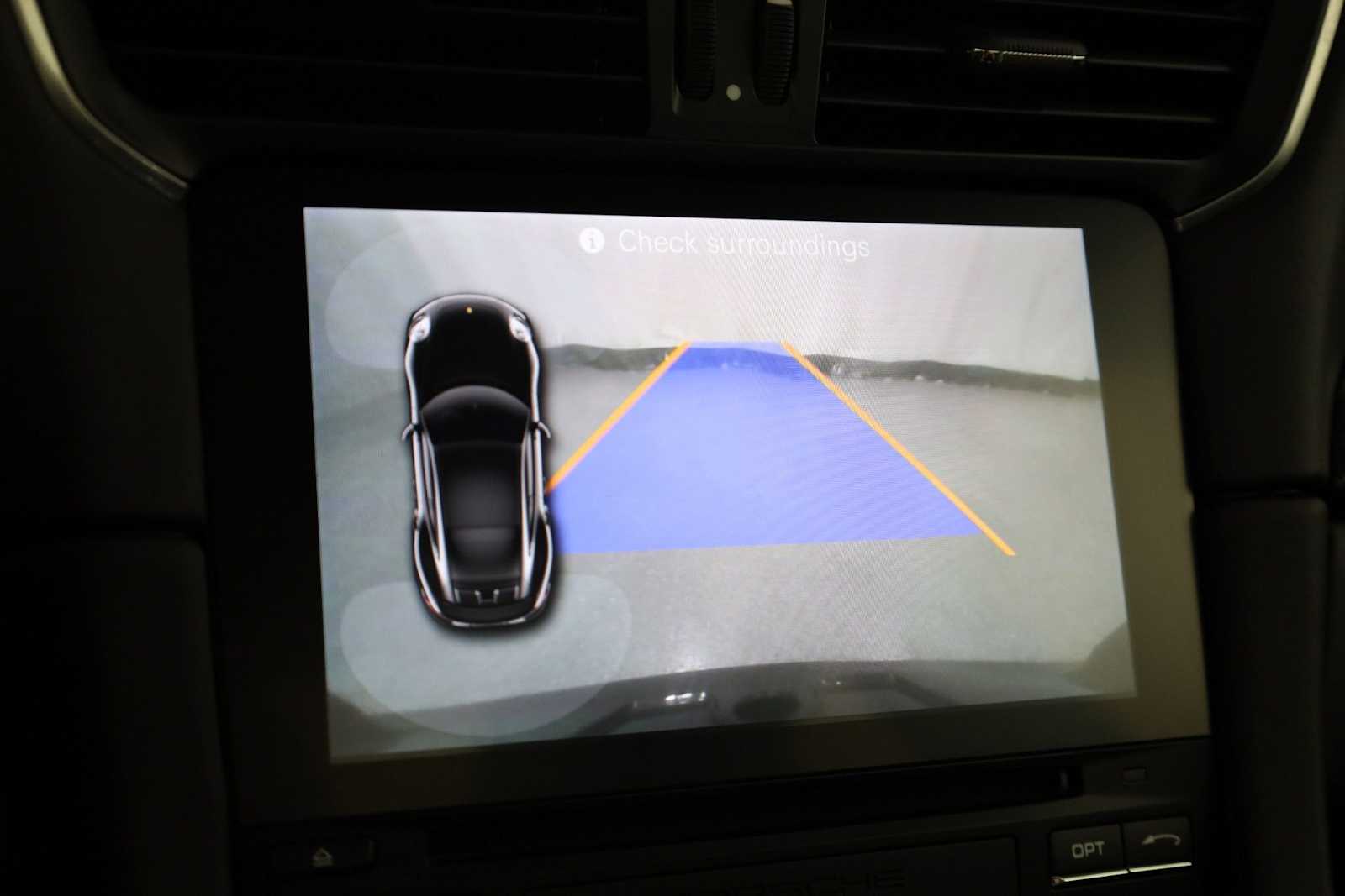 Thumbnail: 2019 Porsche 911 - 33