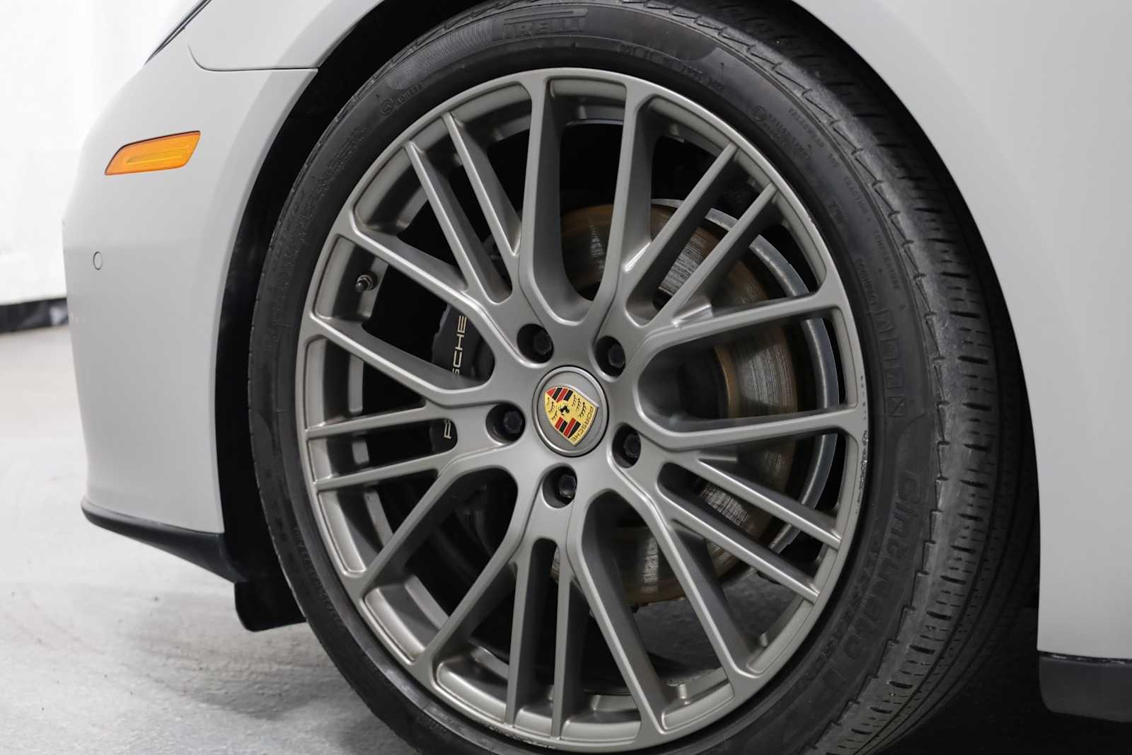 2023 Porsche Panamera 4 39