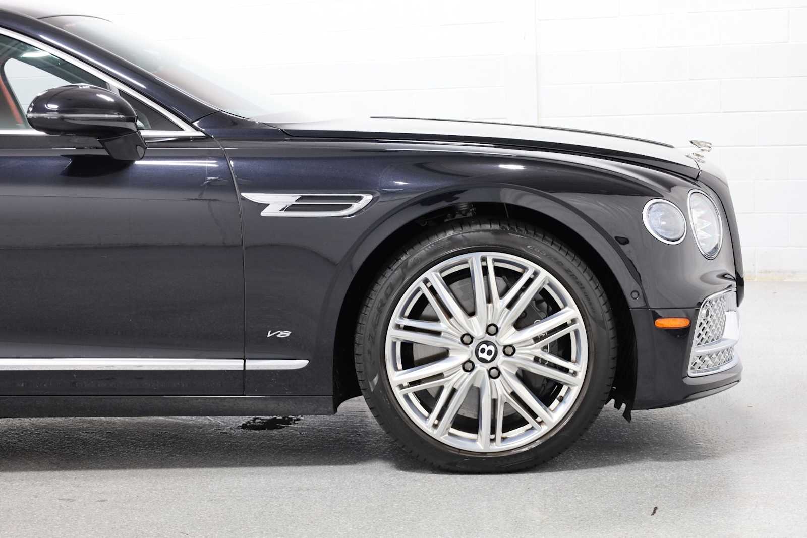 Thumbnail: 2021 Bentley Flying Spur - 9