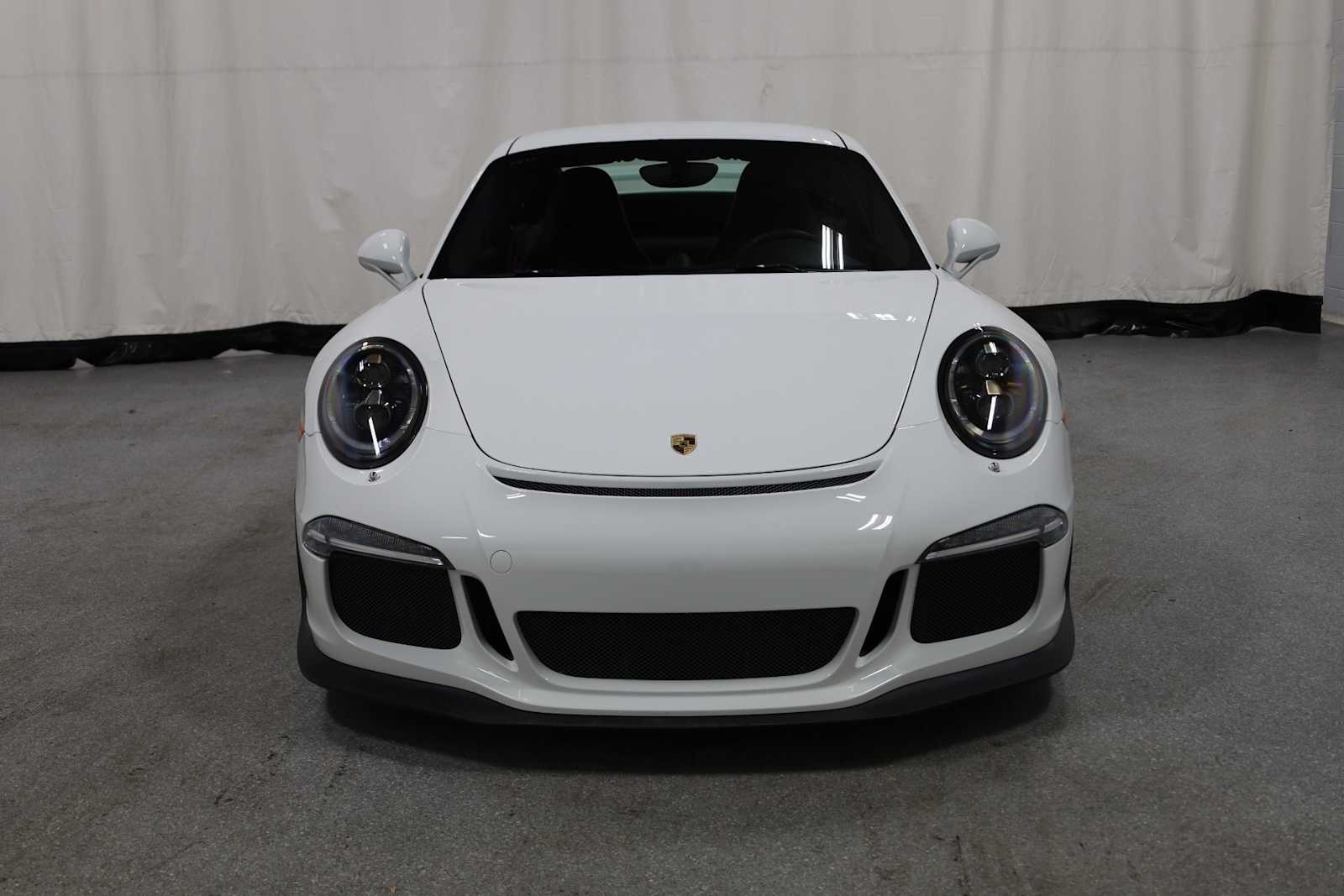 Thumbnail: 2016 Porsche 911 - 14