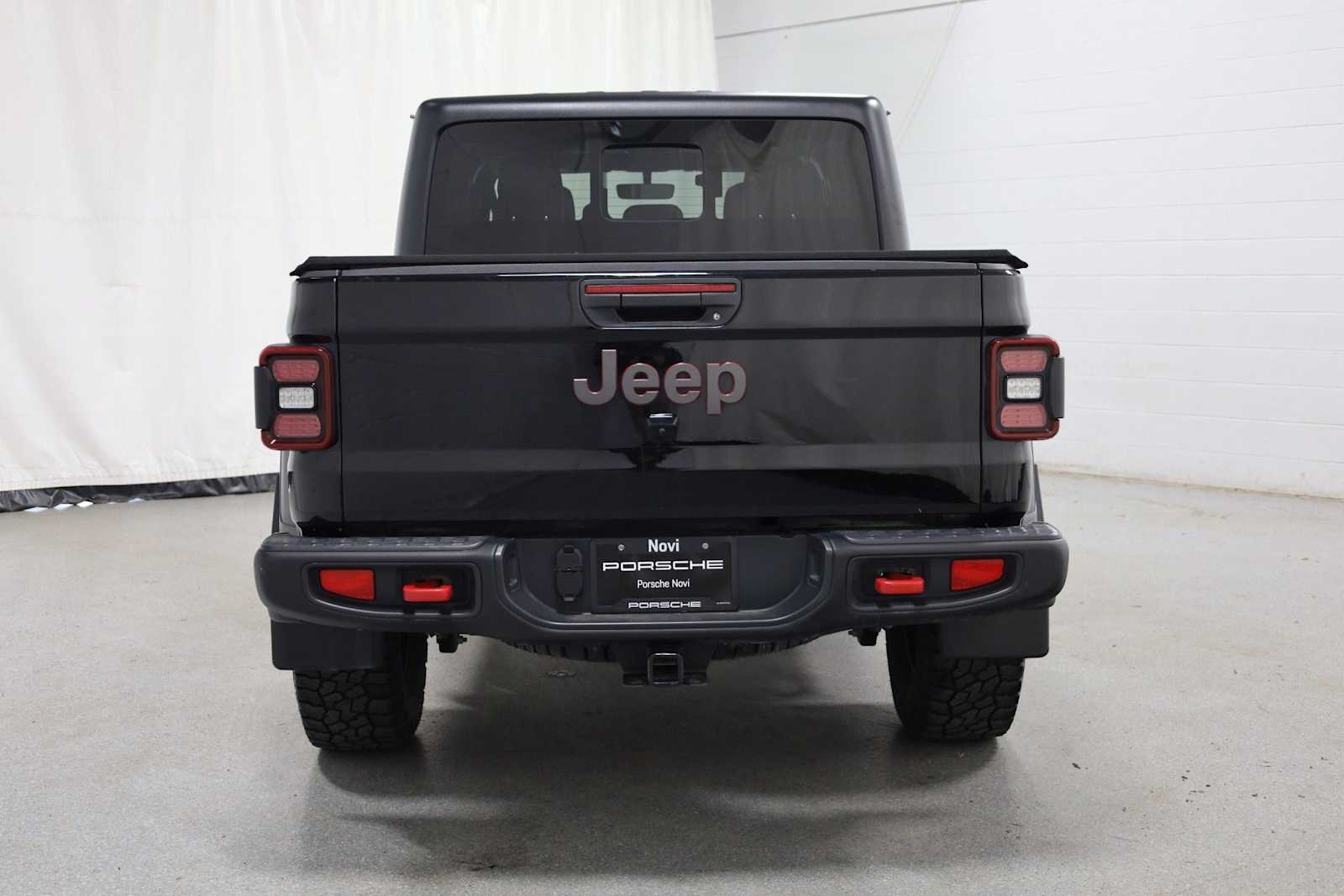 Thumbnail: 2021 Jeep Gladiator - 7
