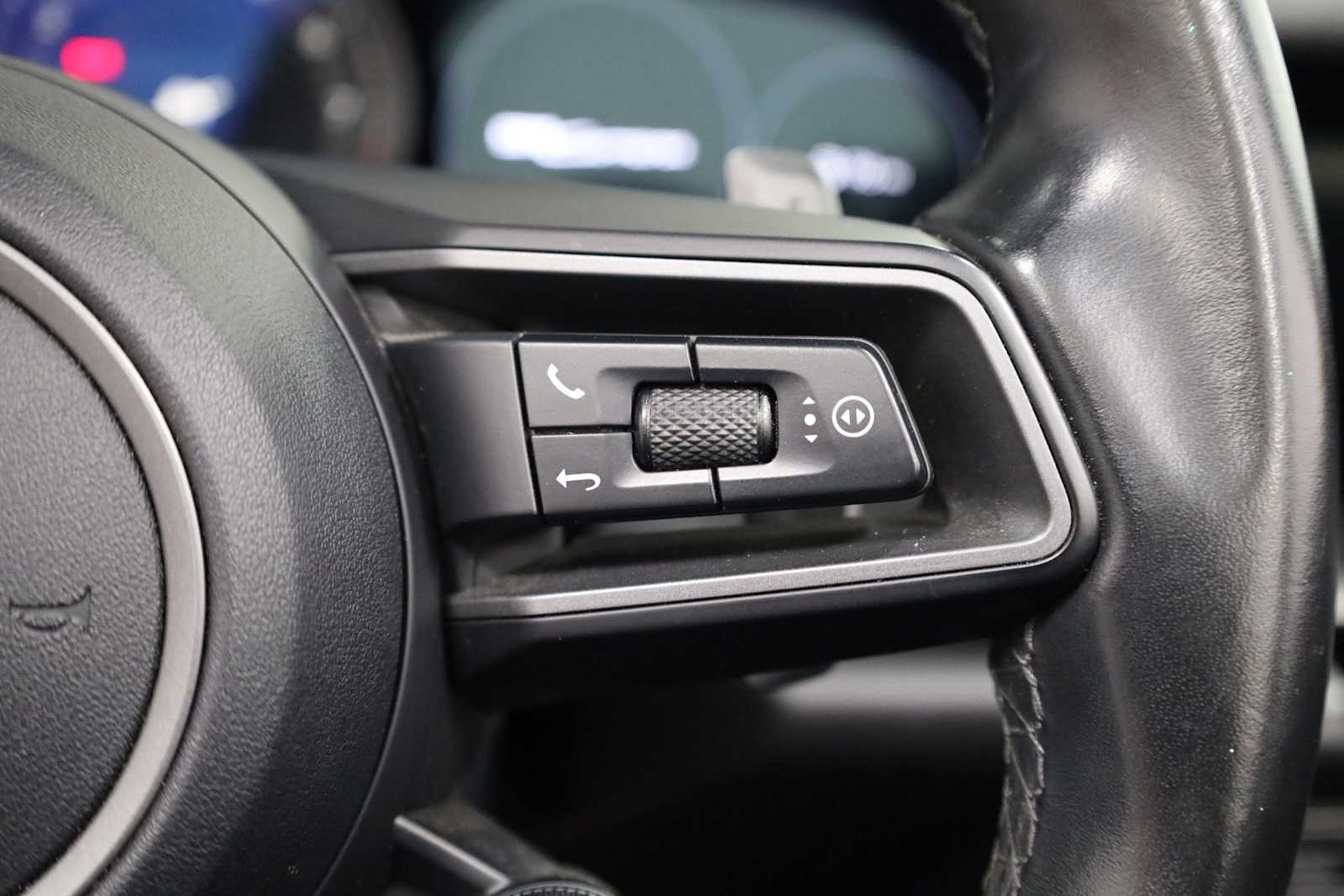 Thumbnail: 2022 Porsche 911 - 26