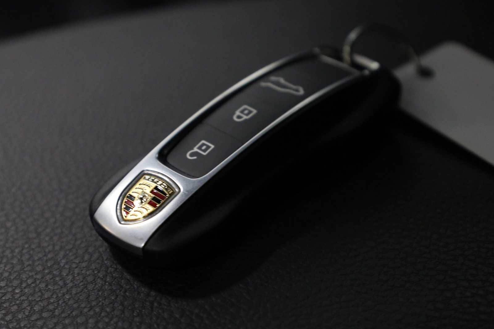 Thumbnail: 2025 Porsche  - 43