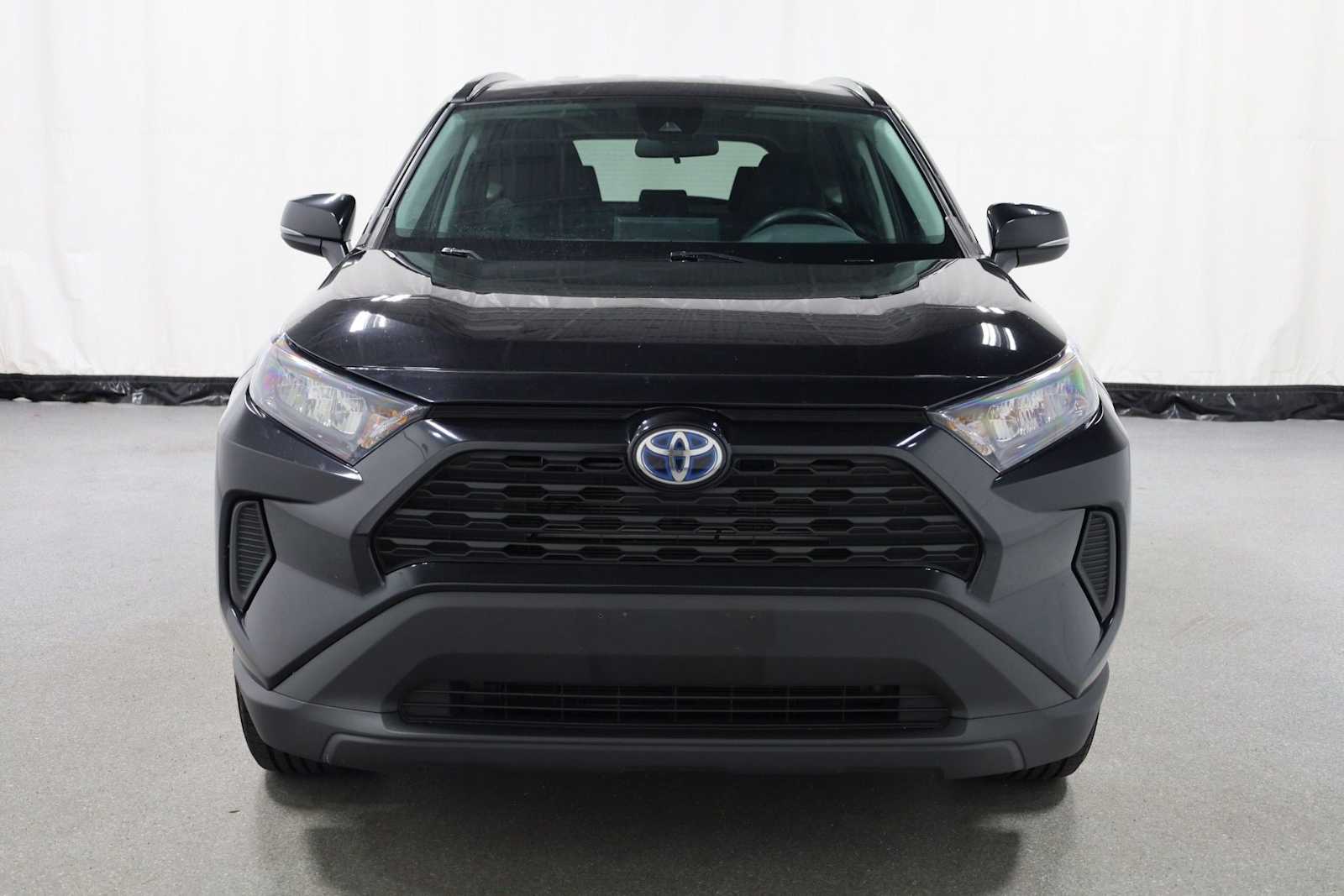 Thumbnail: 2021 Toyota RAV4 - 14