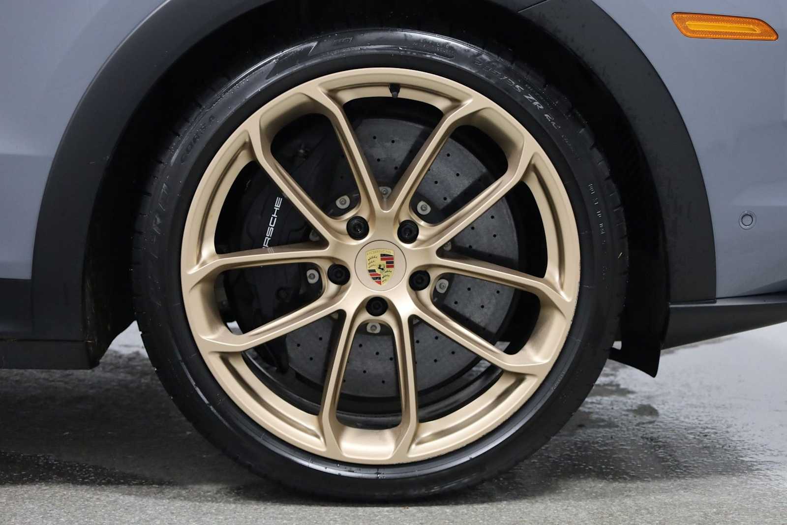 Thumbnail: 2022 Porsche  - 12