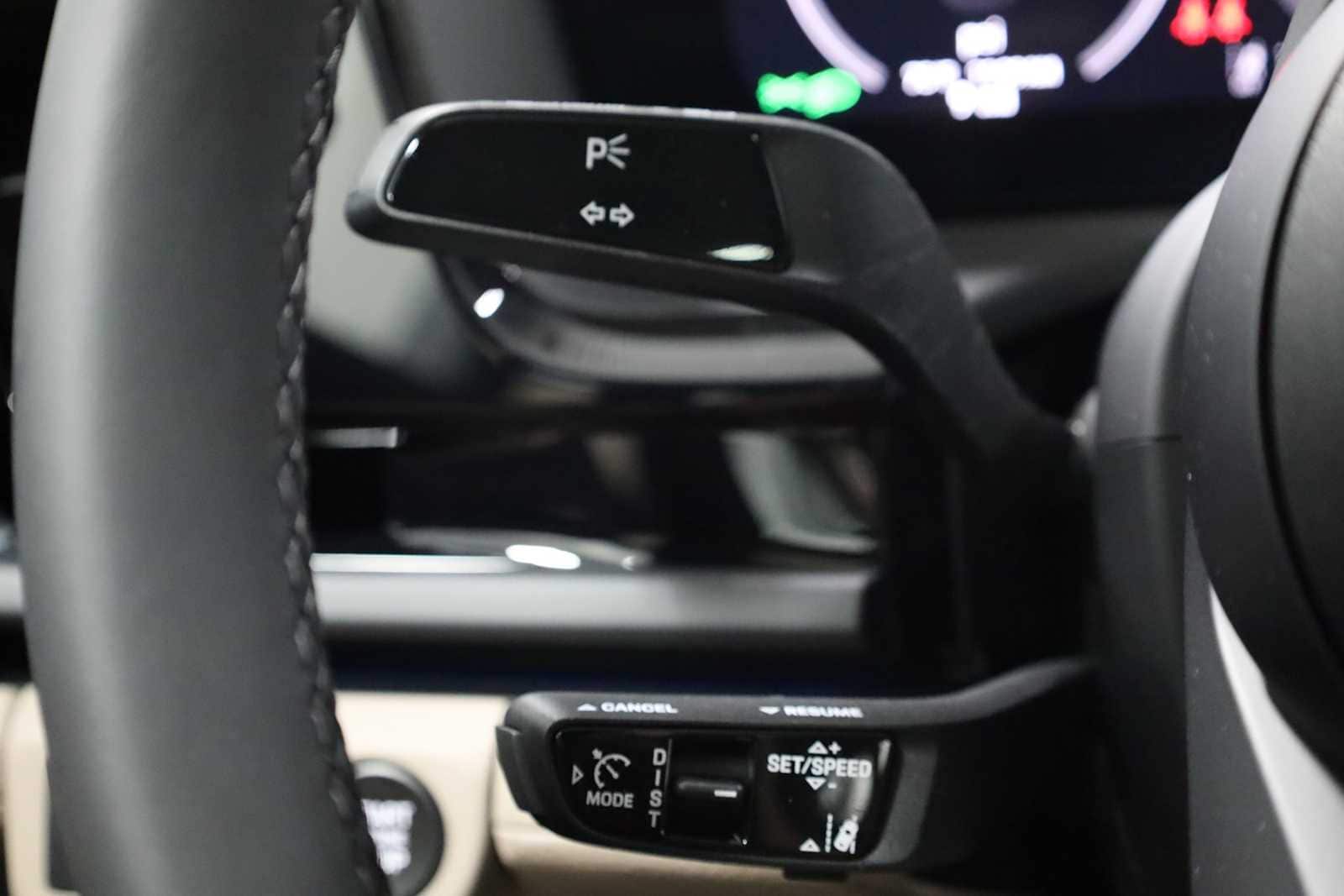 Thumbnail: 2025 Porsche Panamera - 29