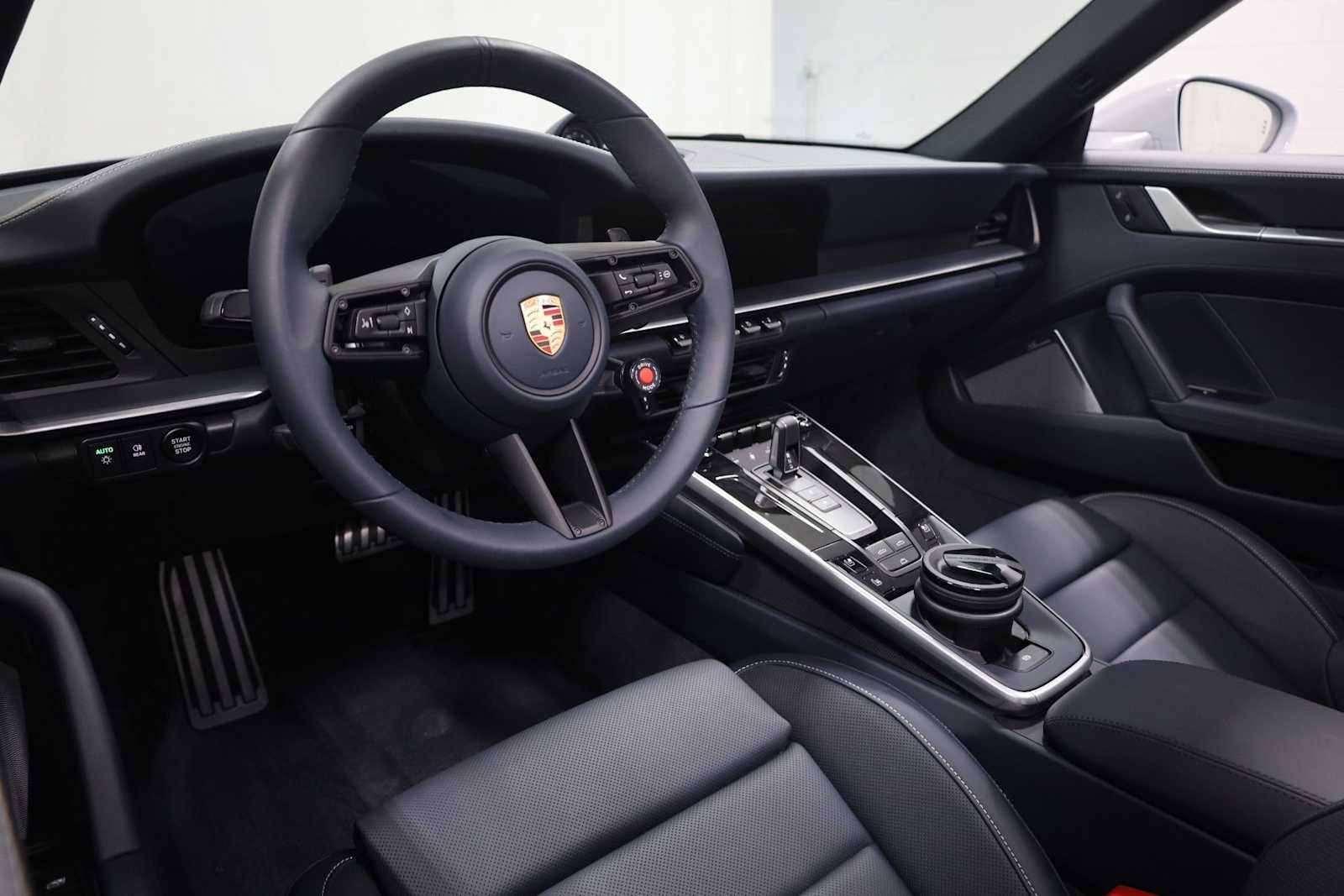 Thumbnail: 2025 Porsche 911 - 5