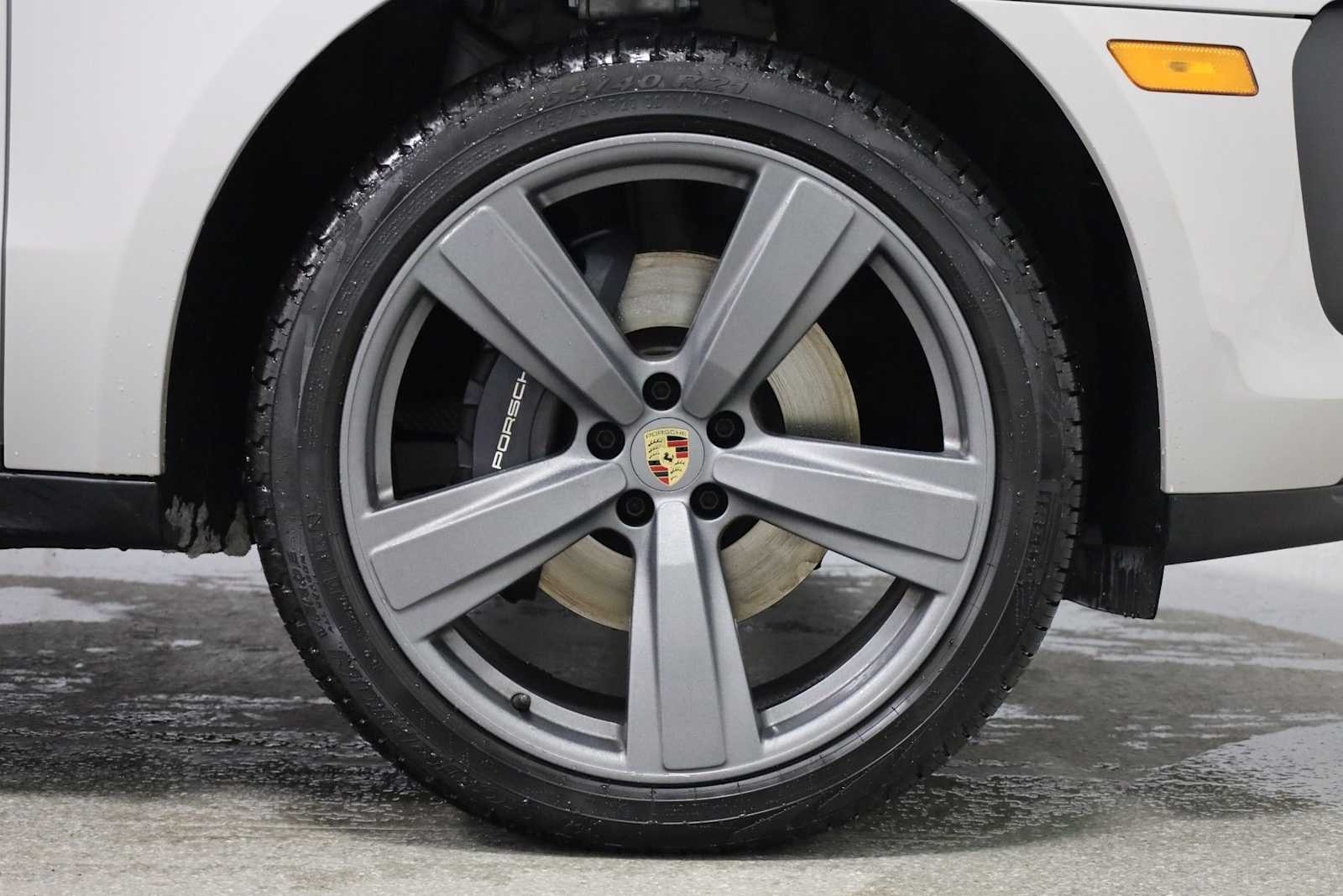 Thumbnail: 2025 Porsche Macan - 12