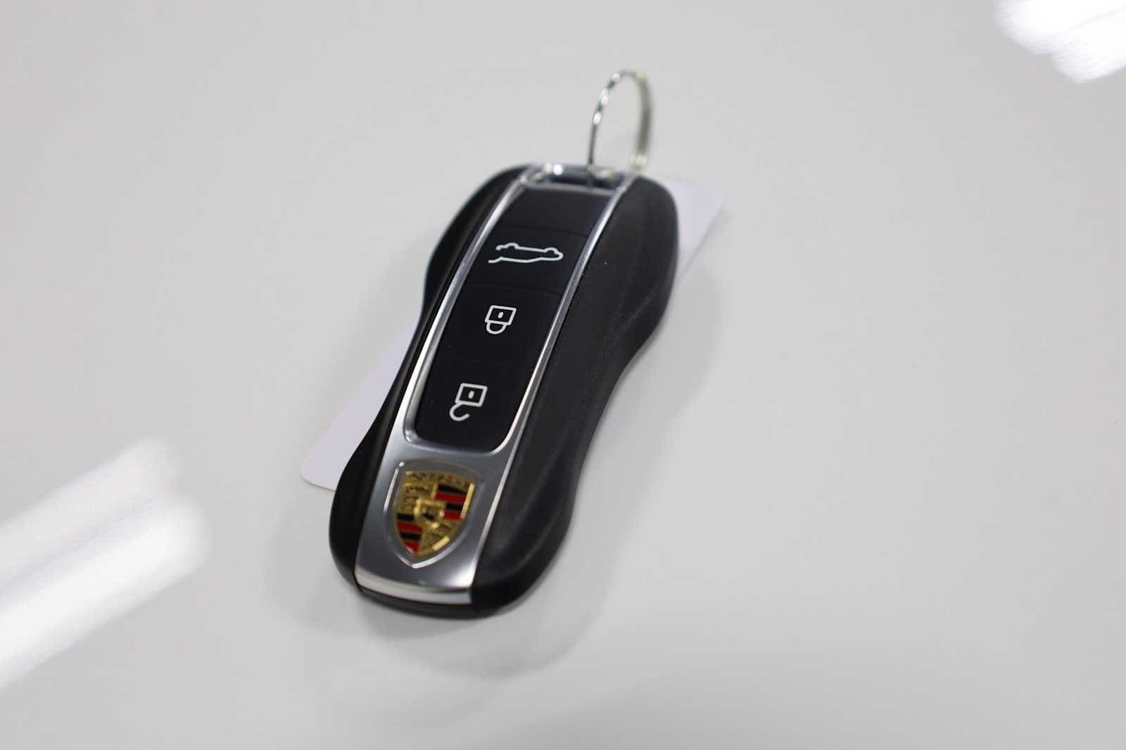 Thumbnail: 2023 Porsche Cayenne - 42