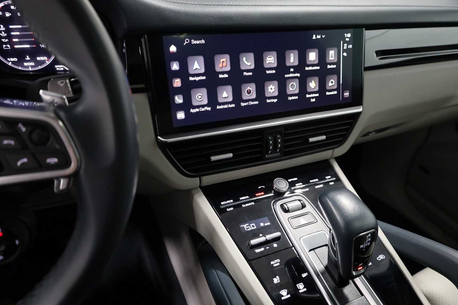 Thumbnail: 2023 Porsche  - 32