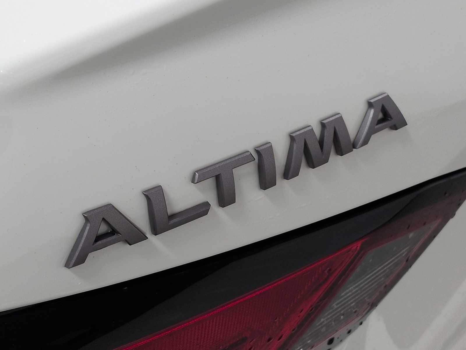 Thumbnail: 2024 Nissan Altima - 5