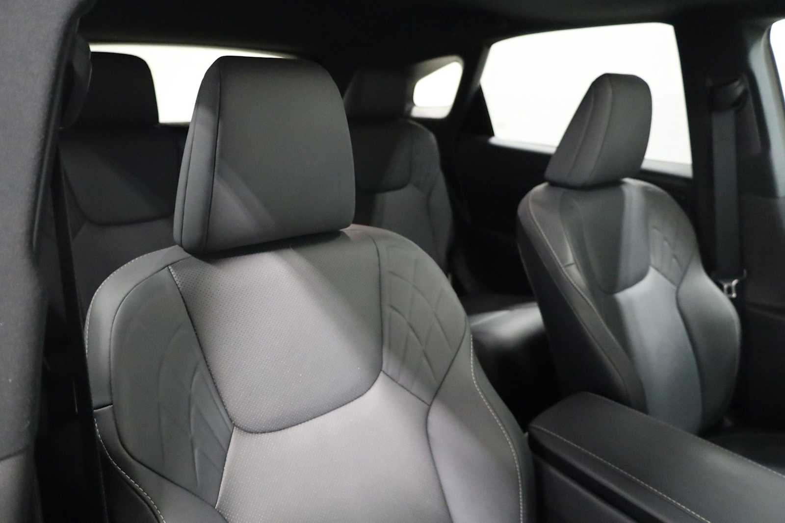 Thumbnail: 2023 Lexus RX - 21