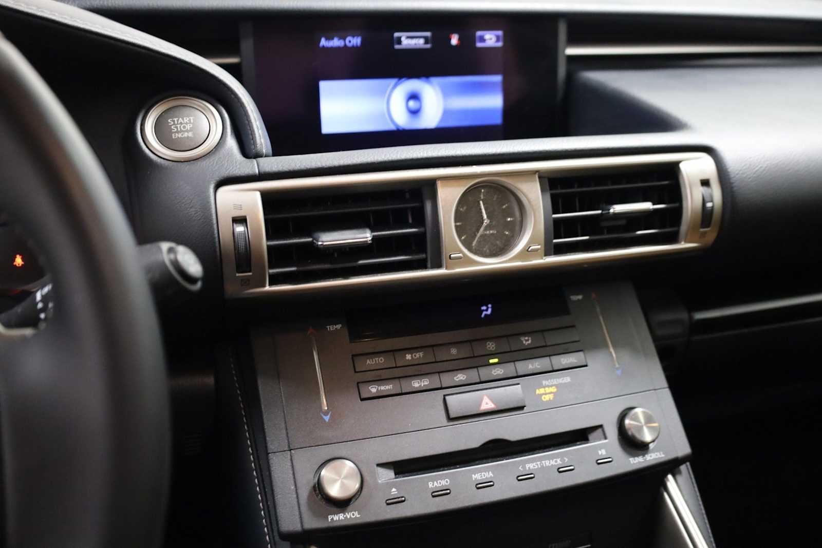 Thumbnail: 2016 Lexus IS - 30