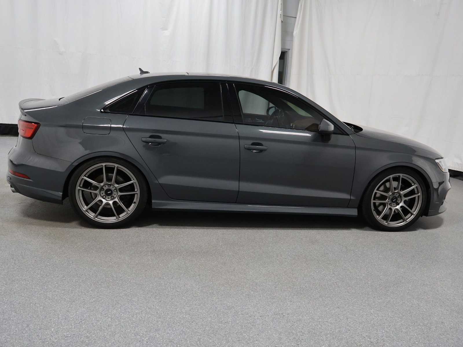 Thumbnail: 2018 Audi S3 - 10