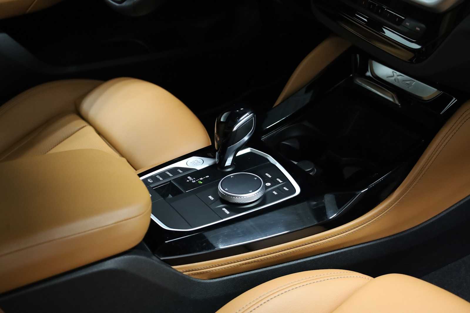 Thumbnail: 2022 BMW X4 - 19