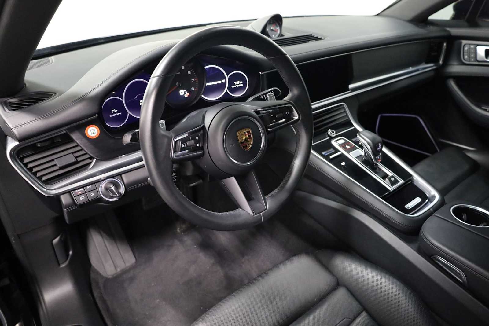 Thumbnail: 2023 Porsche Panamera - 4