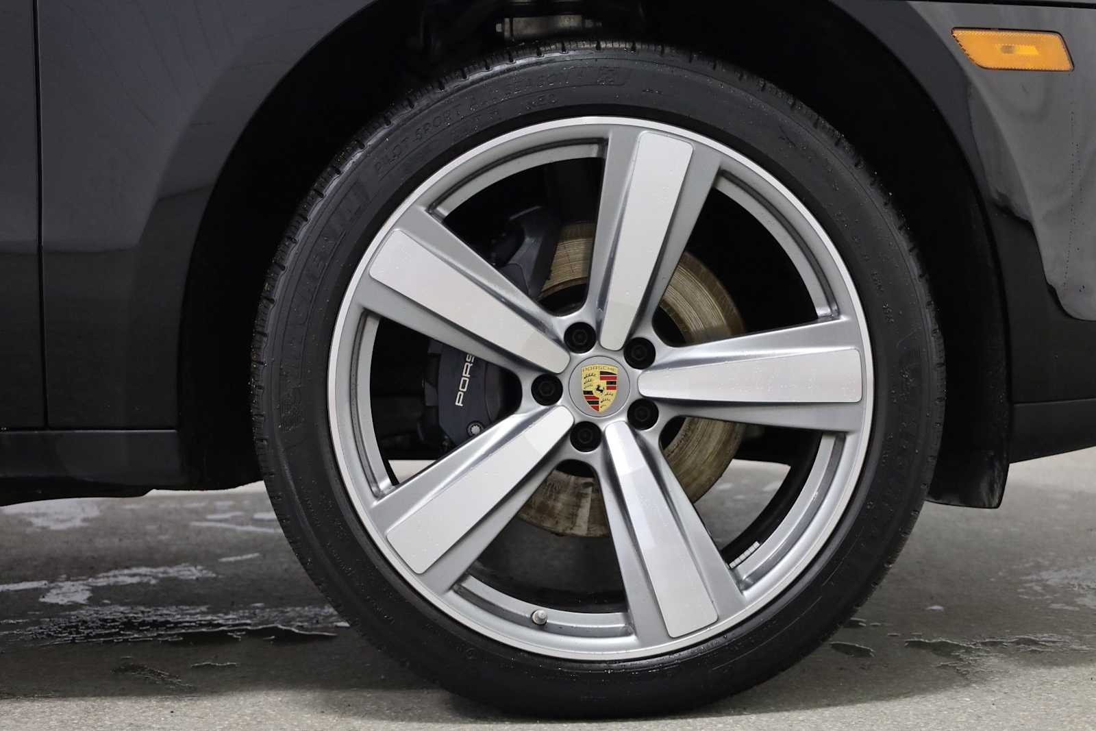 Thumbnail: 2024 Porsche Macan - 12