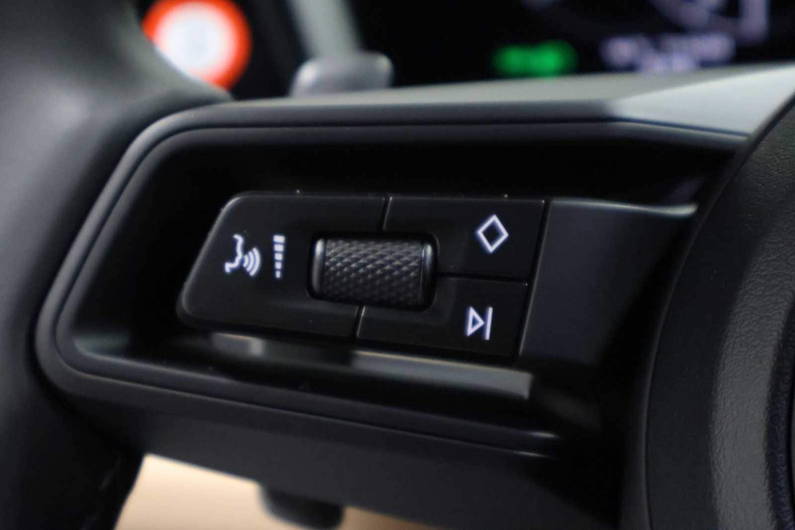 Thumbnail: 2026 Porsche Cayenne - 25