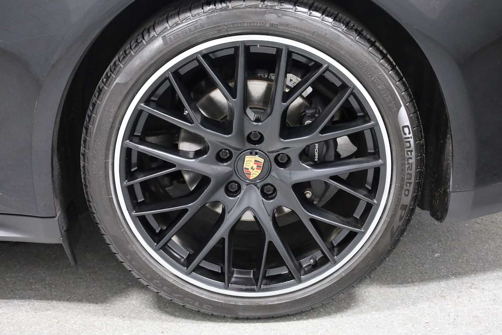 Thumbnail: 2023 Porsche Panamera - 38