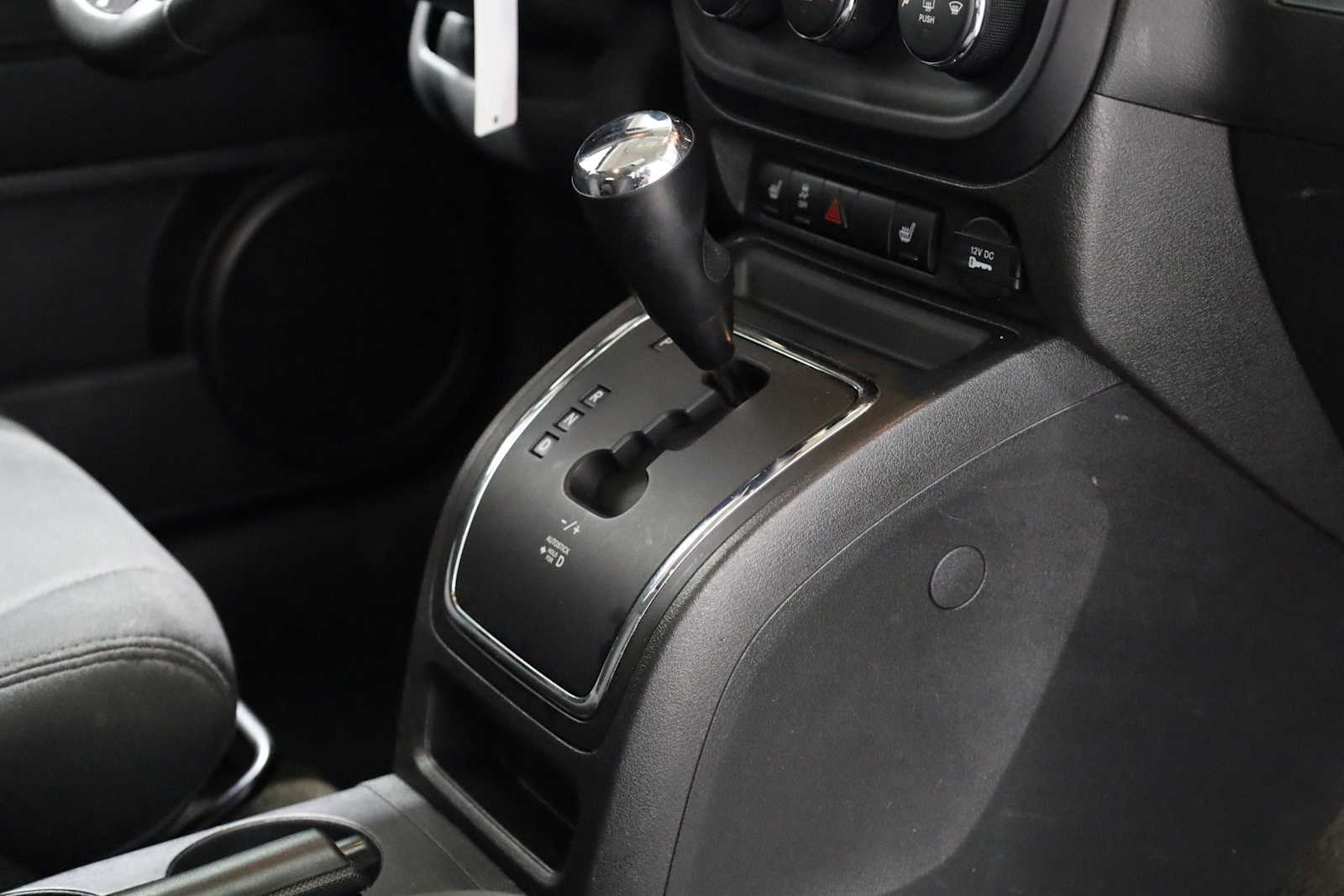 Thumbnail: 2014 Jeep Patriot - 19