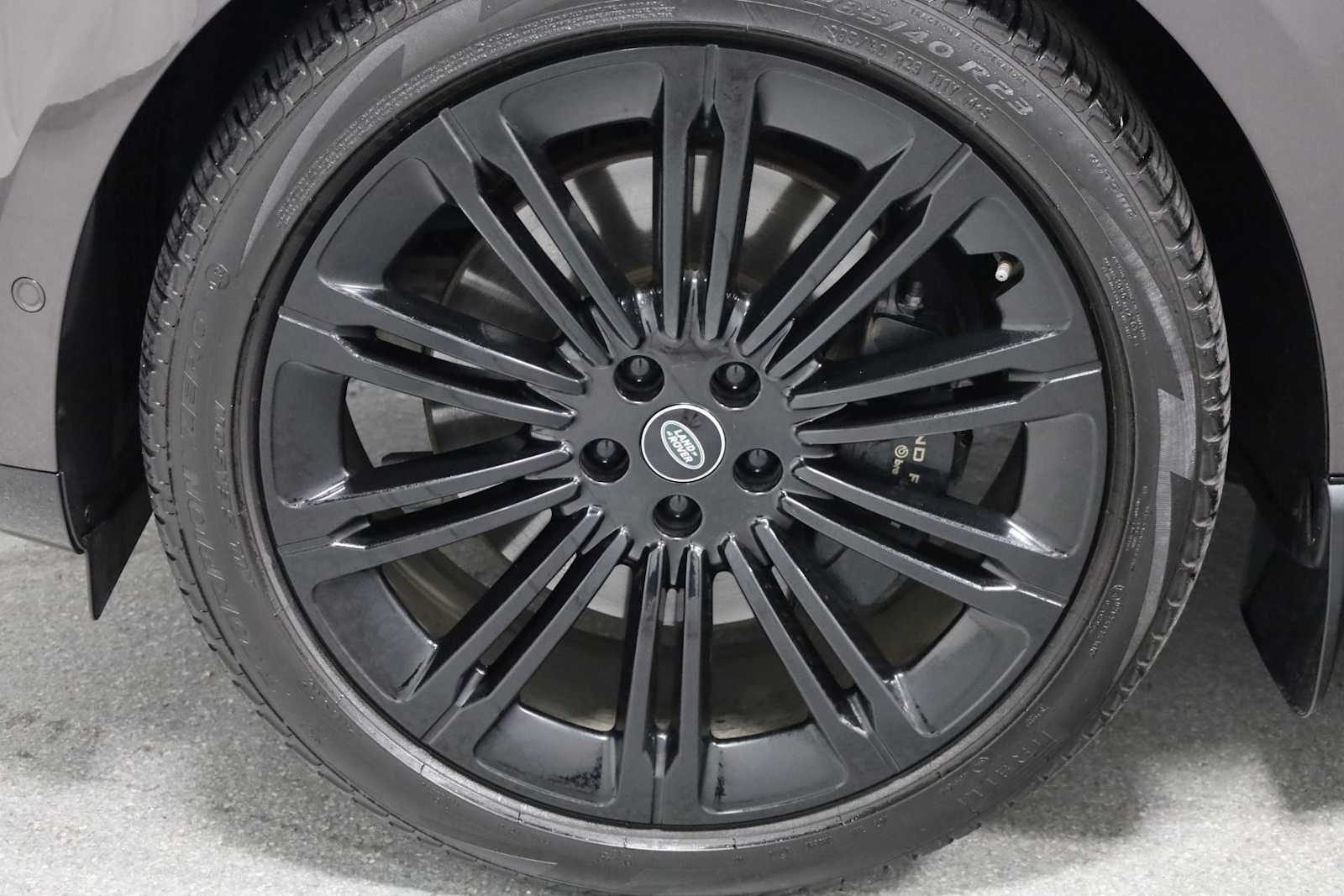 Thumbnail: 2023 Land Rover Range Rover - 45