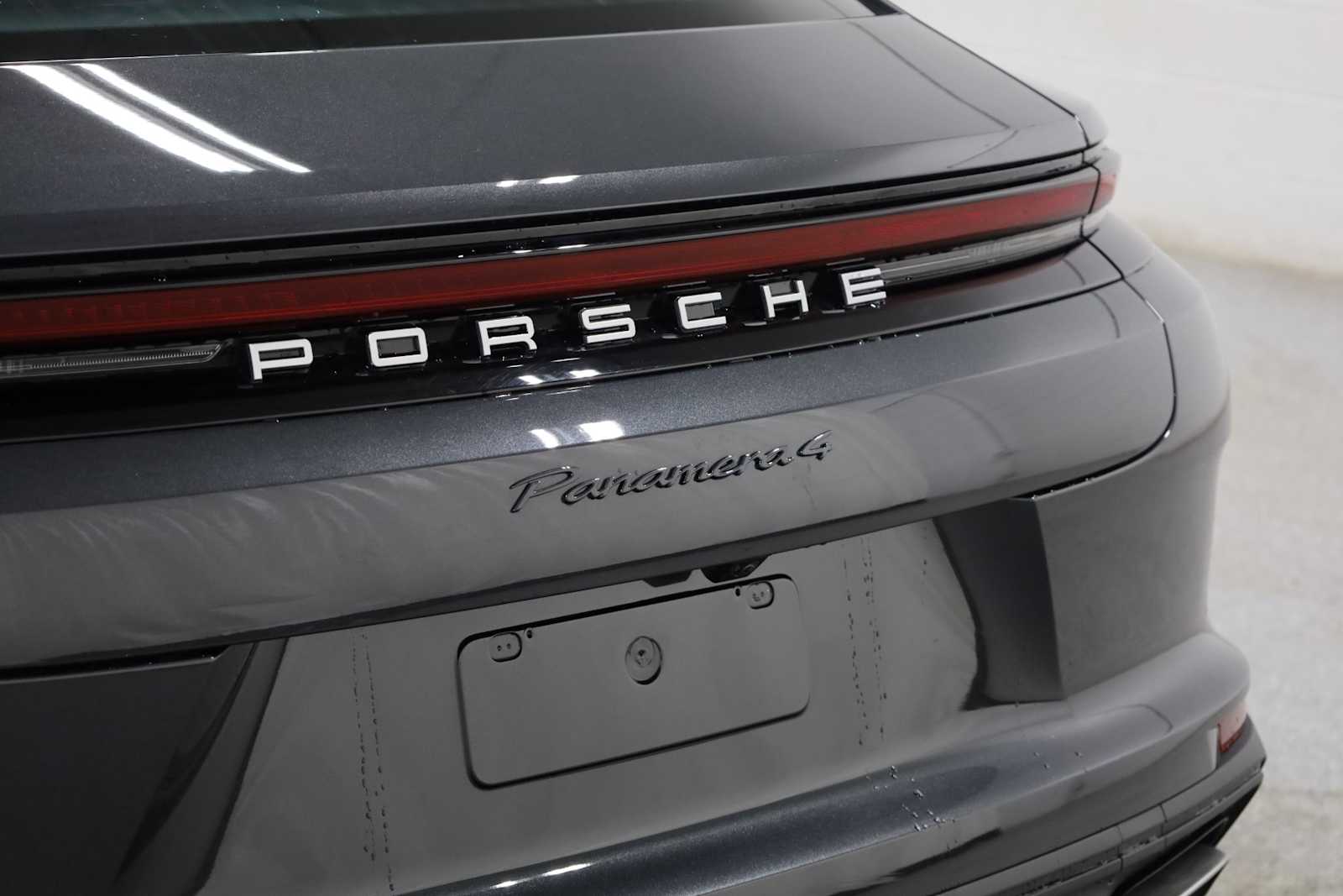 Thumbnail: 2025 Porsche Panamera - 8