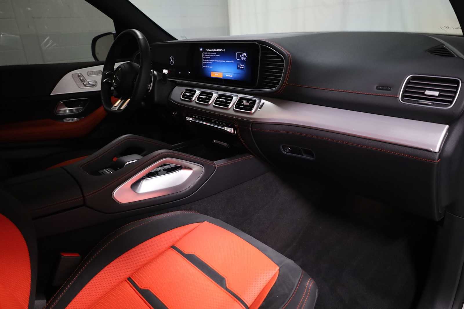 Thumbnail: 2025 Mercedes-Benz GLE - 6