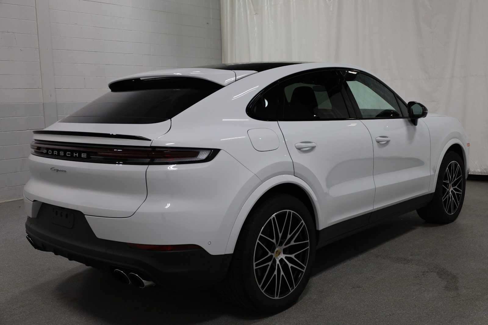 Thumbnail: 2024 Porsche  - 9