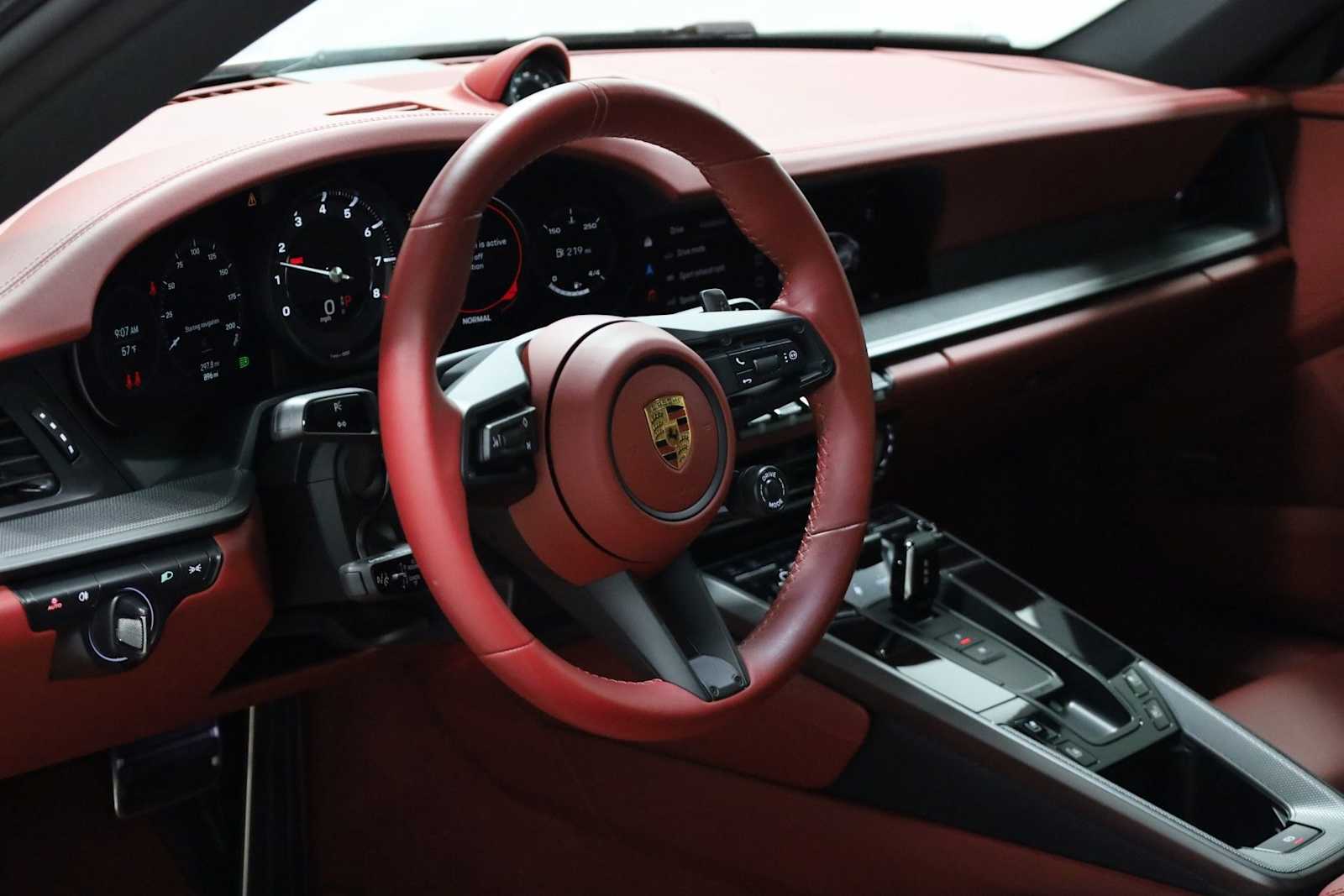 Thumbnail: 2024 Porsche 911 - 4