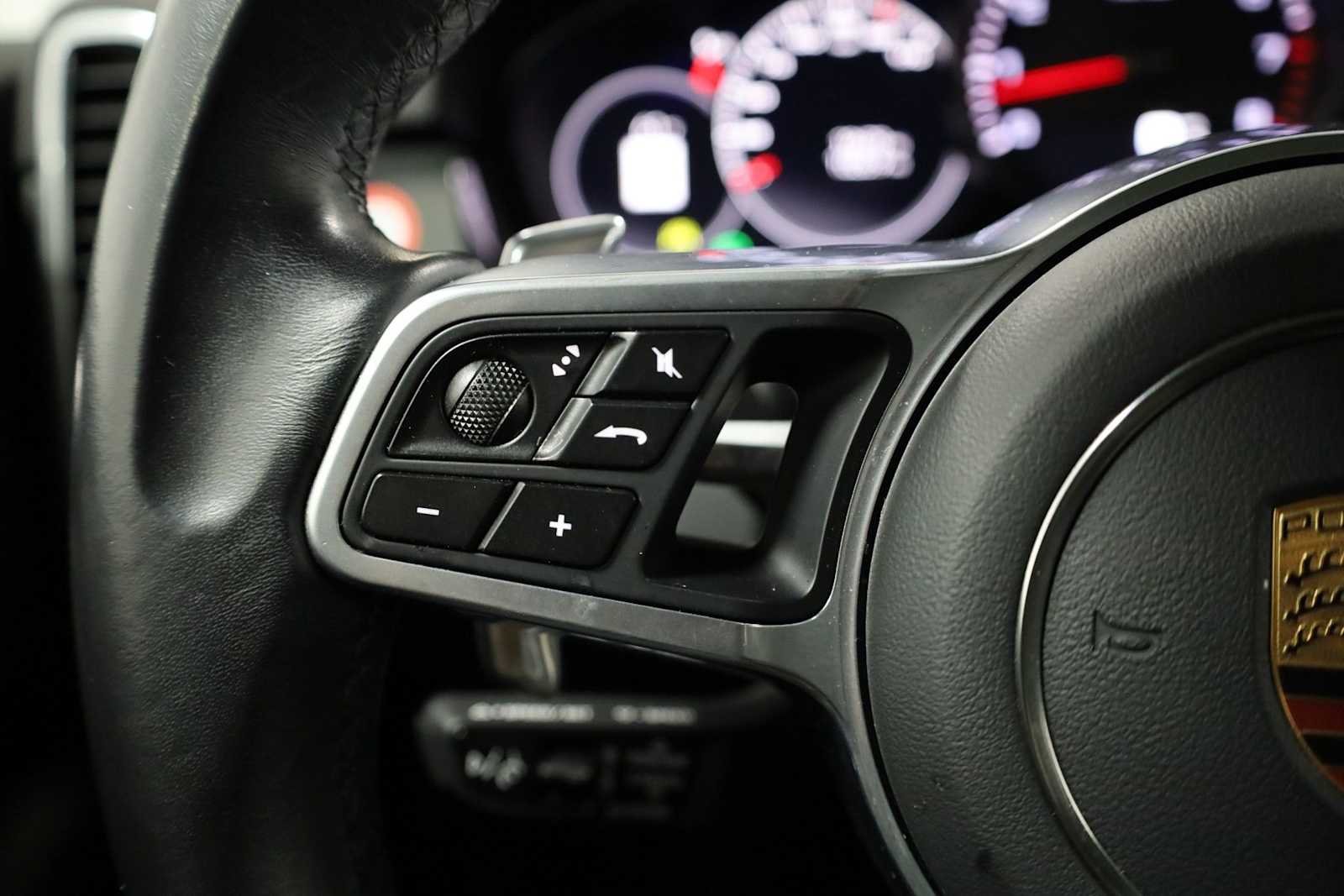 Thumbnail: 2023 Porsche Cayenne - 27