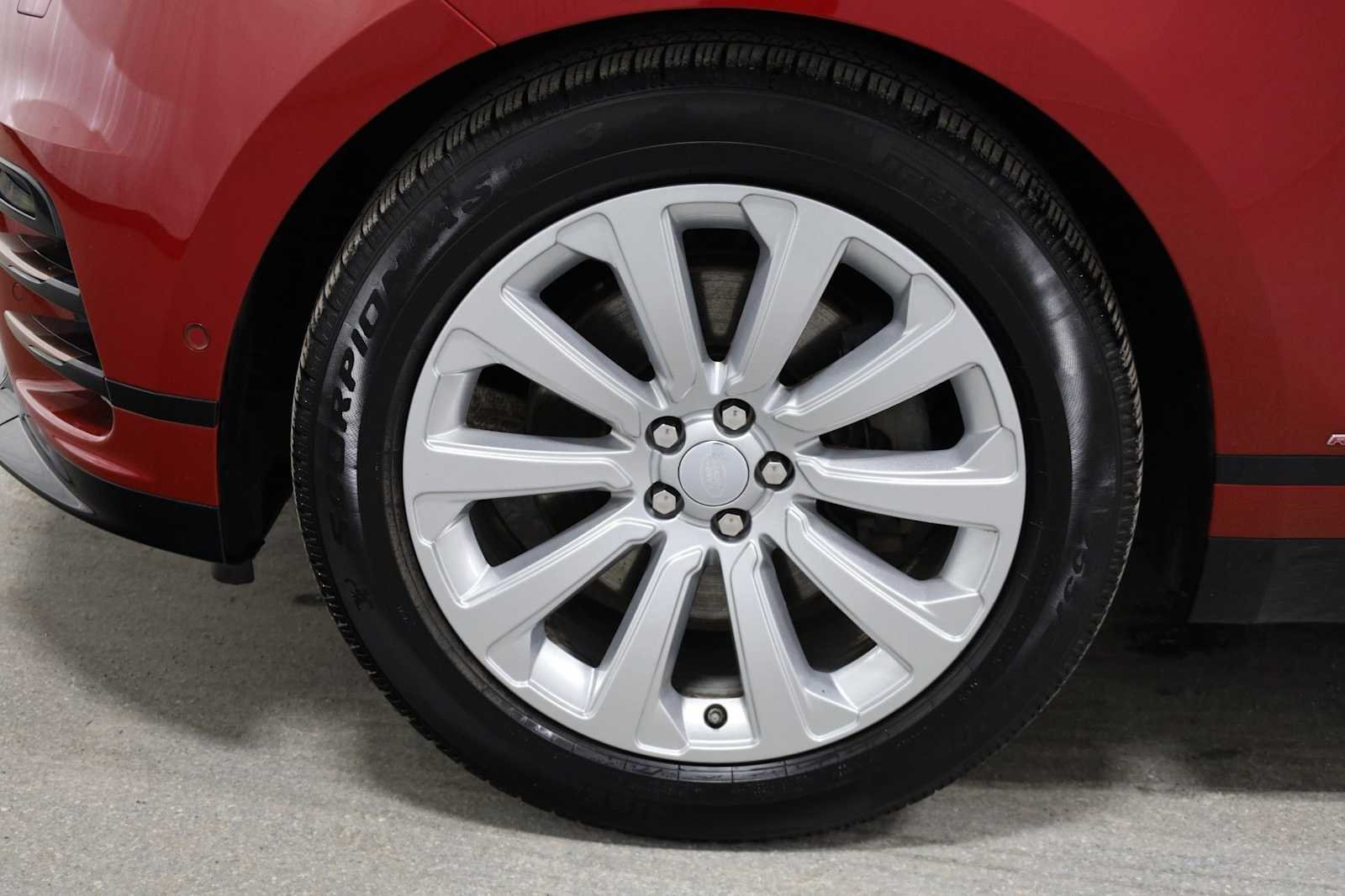 Thumbnail: 2018 Land Rover Range Rover Velar - 38