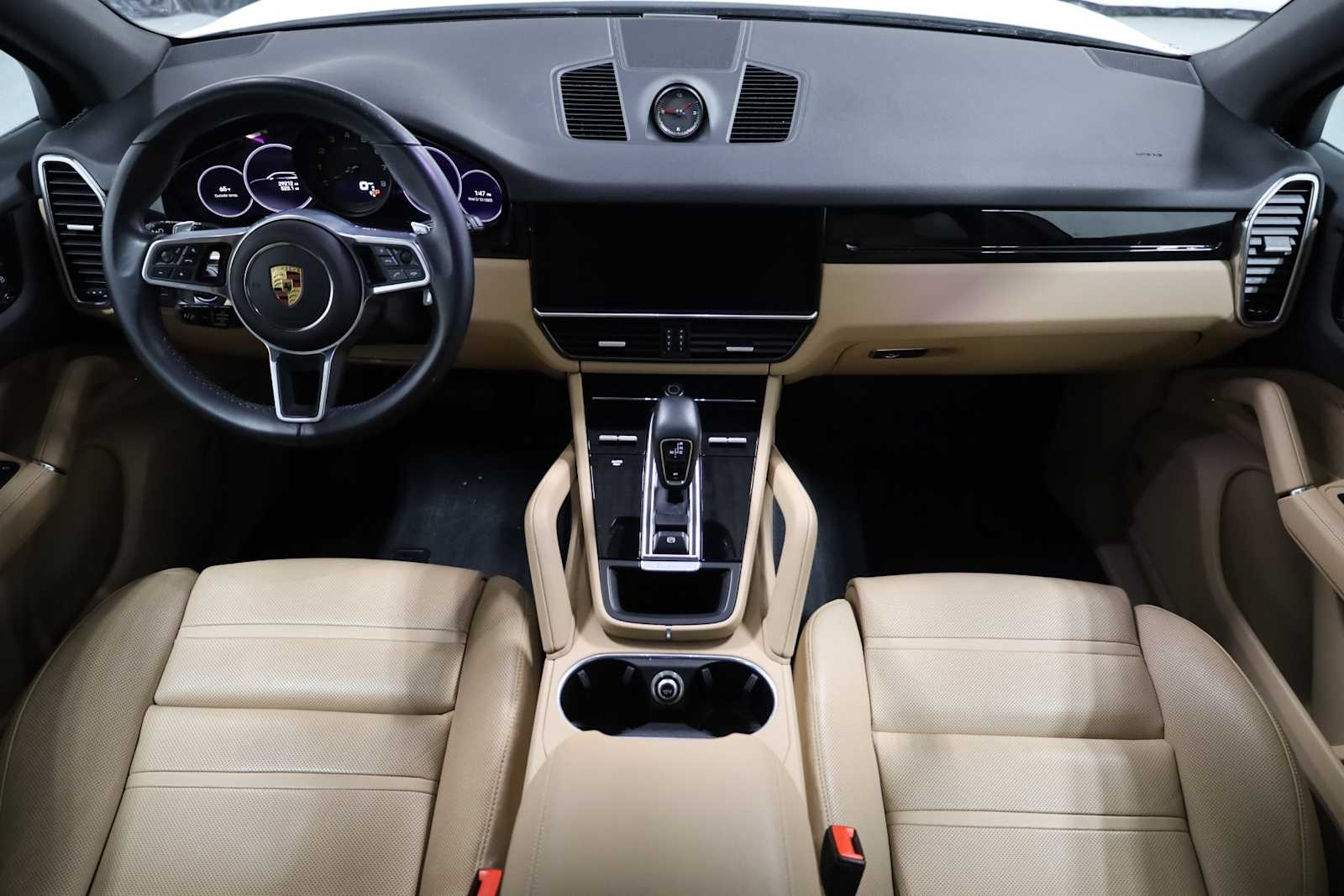 Thumbnail: 2022 Porsche Cayenne - 26