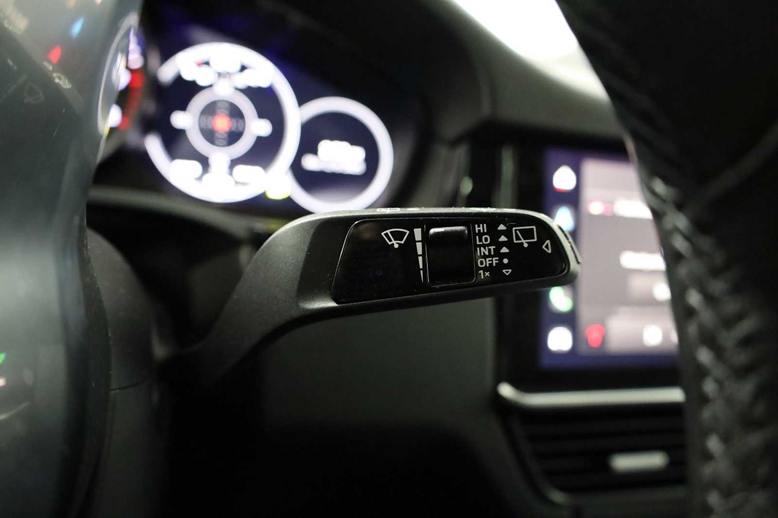 Thumbnail: 2023 Porsche Cayenne - 30