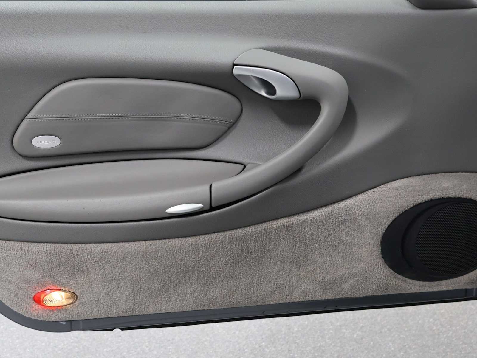 Thumbnail: 2003 Porsche 911 - 16
