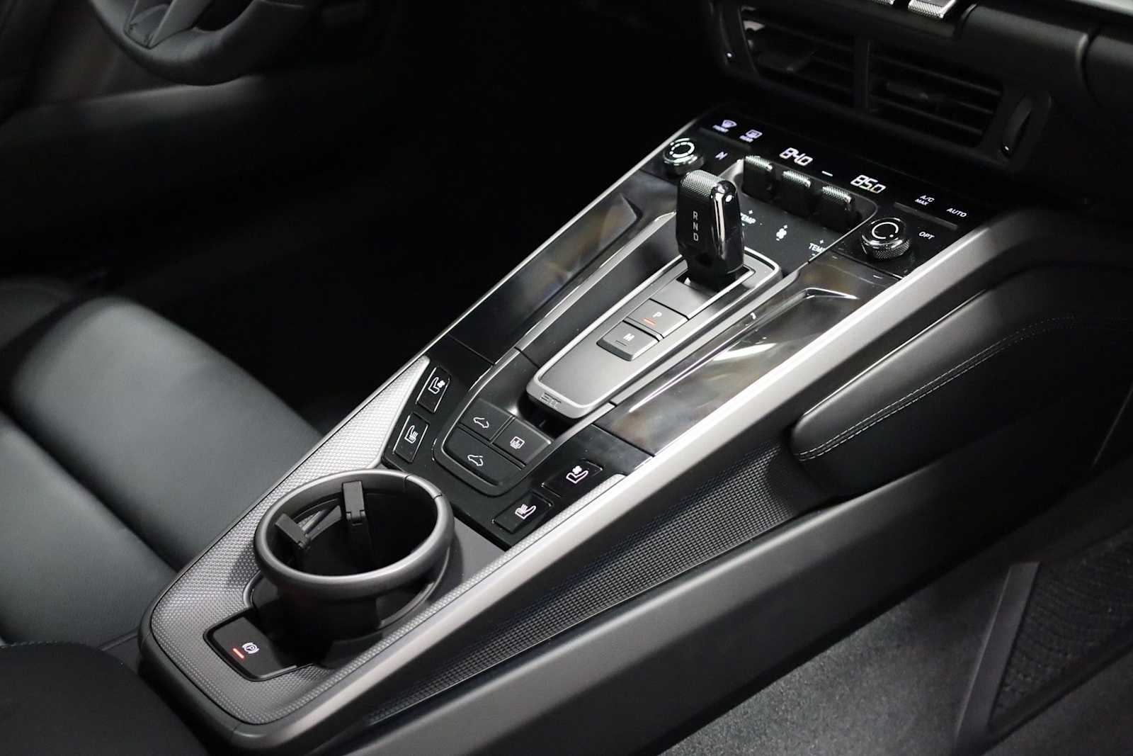 Thumbnail: 2026 Porsche 911 - 21