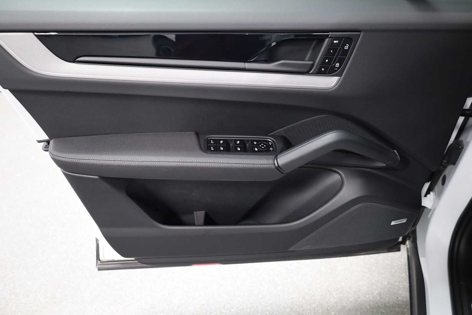 Thumbnail: 2024 Porsche  - 16