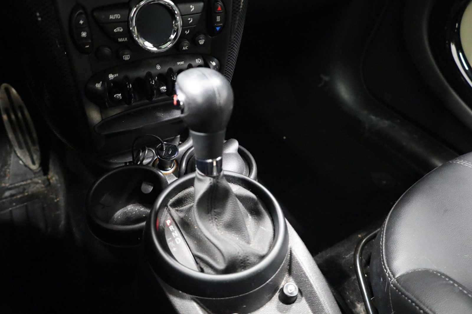 Thumbnail: 2016 MINI Cooper Countryman - 27