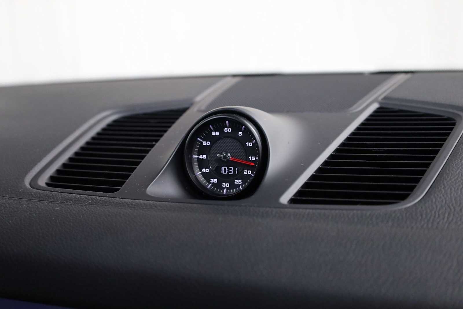 Thumbnail: 2019 Porsche Cayenne - 23