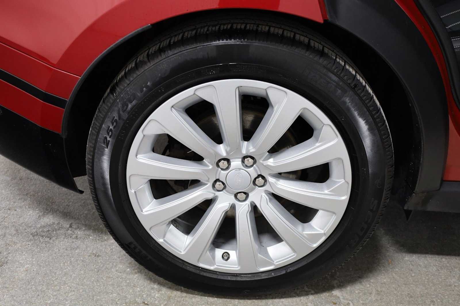 Thumbnail: 2018 Land Rover Range Rover Velar - 36