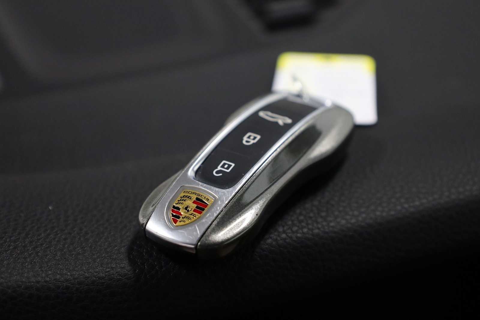 Thumbnail: 2024 Porsche 911 - 39