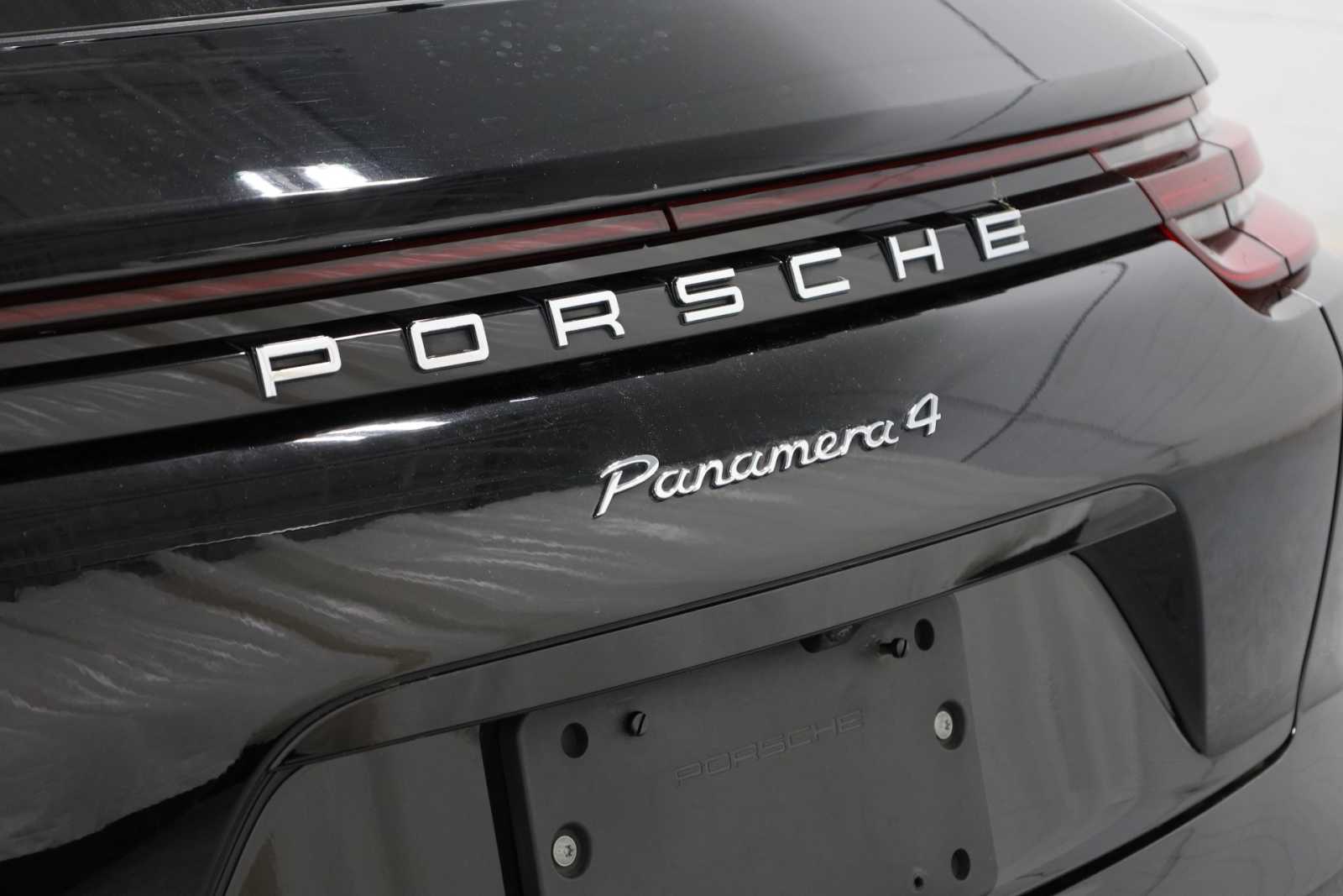 2018 Porsche Panamera Turbo S 10