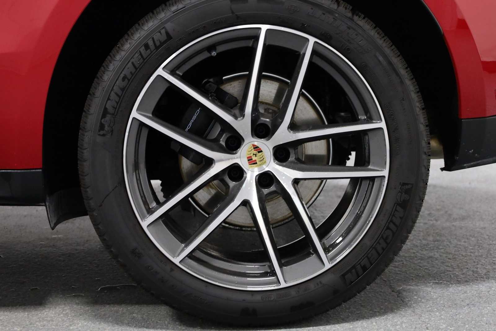 Thumbnail: 2025 Porsche Macan - 39