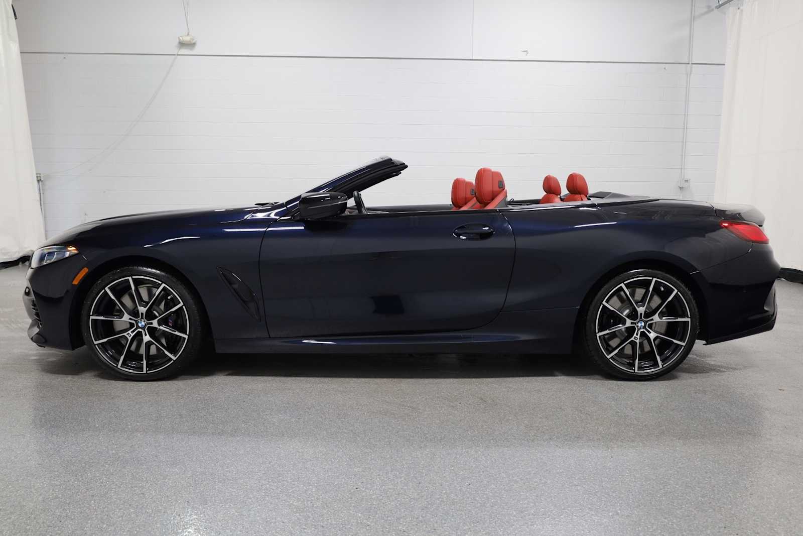 Thumbnail: 2024 BMW 8 Series - 2